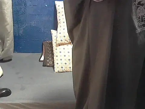 hotchilimom online show from May 23, 7:51 pm