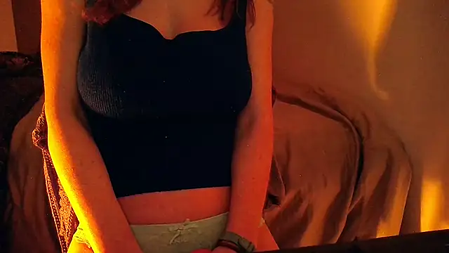 Snapshot of Carlyfr chatting on March 20, 8:40 pm Carlyfr online show from March 20, 8:40 pm