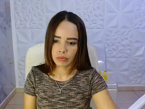 naomis 36 online show from July 29, 2:15 pm