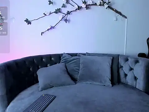 Kyle moon online show from May 10, 1:38 pm