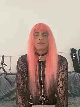 Leiatranslatex online show from August 4, 5:59 pm