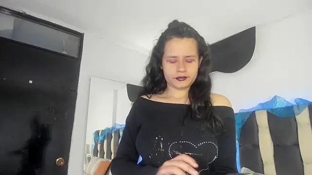 valery-hott-gb online show from July 11, 7:05 pm