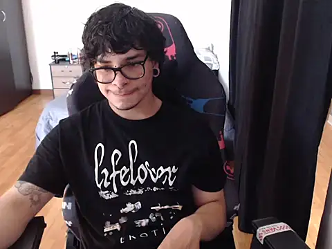 lilgothboy online show from May 20, 1:17 pm