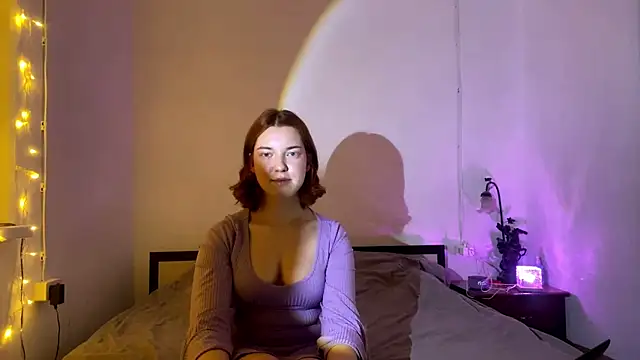 MoonlitMuse82 online show from May 5, 4:04 pm