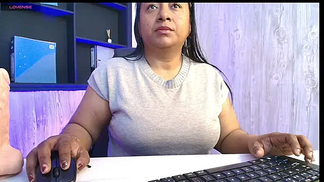 Rachell Carter online show from June 17, 4:59 am