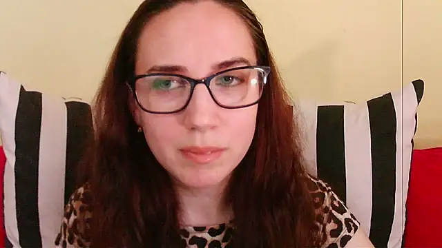 EmilyHotAngel online show from June 10, 1:21 pm