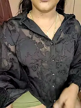 Snapshot of Tamil__Thara003 chatting on August 3, 12:10 pm Tamil Thara003 online show from August 3, 12:10 pm