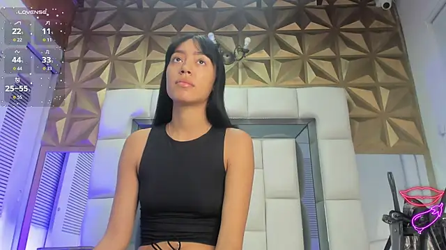 peyton luoise27 online show from June 18, 12:31 pm