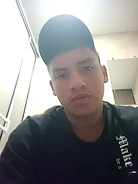Snapshot of SANTY_BABY22 chatting on May 29, 4:05 pm SANTY BABY22 online show from May 29, 4:05 pm