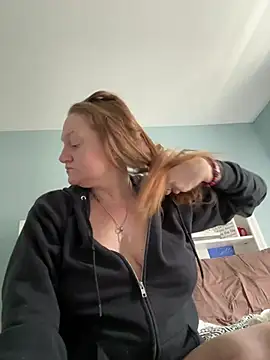 Kellilyn10 online show from June 9, 3:34 pm