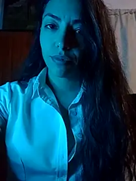 Snapshot of CasiTuya chatting on June 24, 4:33 am CasiTuya online show from June 24, 4:33 am