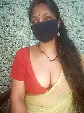 Juli 80 online show from June 10, 1:28 am