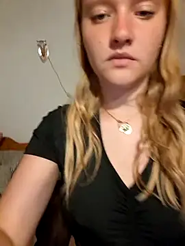 Sexycouple3518 online show from June 29, 6:30 pm