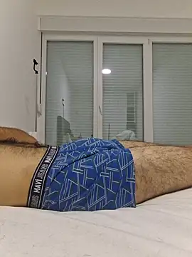kurdishboy69 online show from June 12, 10:52 pm