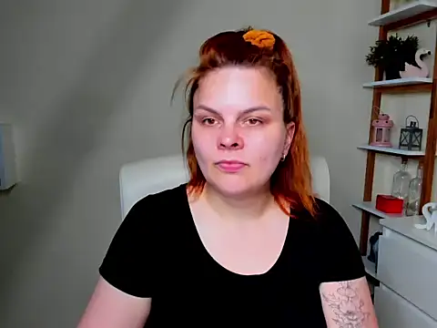 GingerKitten1 online show from June 2, 5:31 am
