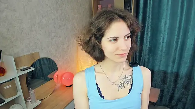 Snapshot of Kimasichka chatting on June 25, 6:29 am Kimasichka online show from June 25, 6:29 am