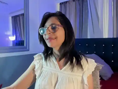 lena gray online show from June 4, 4:57 pm