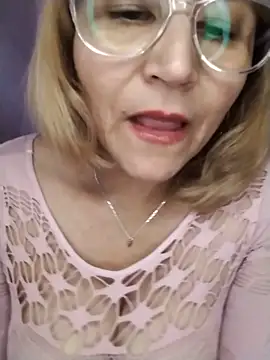 vitaminafranccesca online show from May 12, 7:33 pm