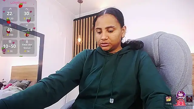 Snapshot of alexa_forbes_ chatting on July 11, 3:31 am alexa forbes online show from July 11, 3:31 am