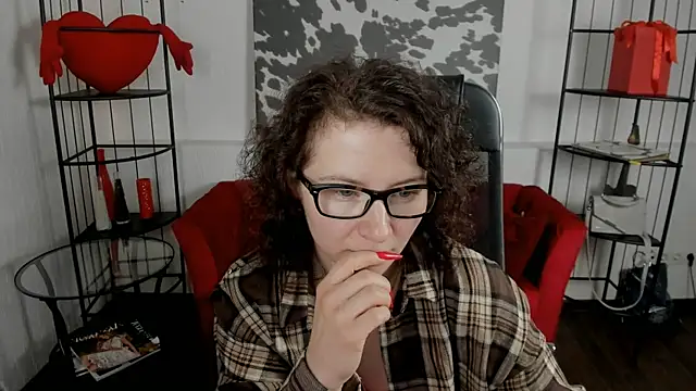 AureliaGleam online show from June 5, 1:23 am