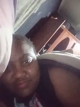 ChubbyMidgetxxx19 online show from June 19, 3:33 am