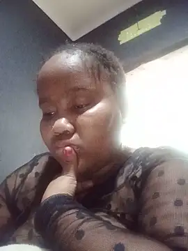 ChubbyMidgetxxx19 online show from June 22, 8:33 am