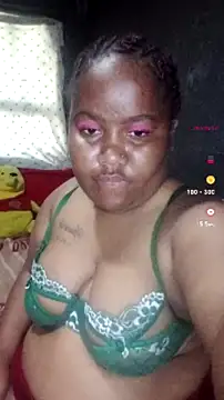 ChubbyMidgetxxx19 online show from August 5, 1:47 pm