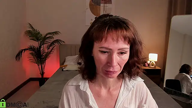 gracekellyyy online show from June 11, 3:59 am