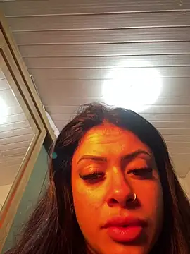 Snapshot of belababyy chatting on June 25, 12:42 pm belababyy online show from June 25, 12:42 pm