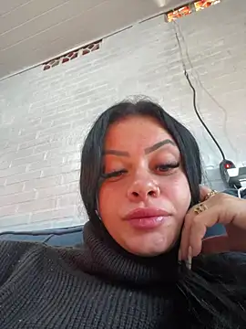 Snapshot of belababyy chatting on June 26, 1:04 pm belababyy online show from June 26, 1:04 pm