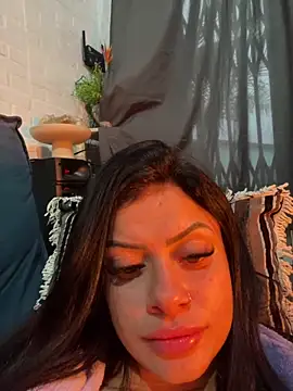 Snapshot of belababyy chatting on June 30, 11:22 am belababyy online show from June 30, 11:22 am