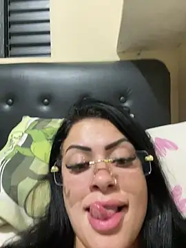 Snapshot of belababyy chatting on July 30, 7:13 pm belababyy online show from July 30, 7:13 pm
