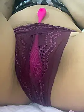 Snapshot of Yumiii_09 chatting on August 1, 5:01 pm Yumiii 09 online show from August 1, 5:01 pm