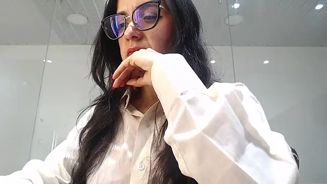 Snapshot of Lizeth_White_ chatting on June 30, 8:21 pm Lizeth White online show from June 30, 8:21 pm