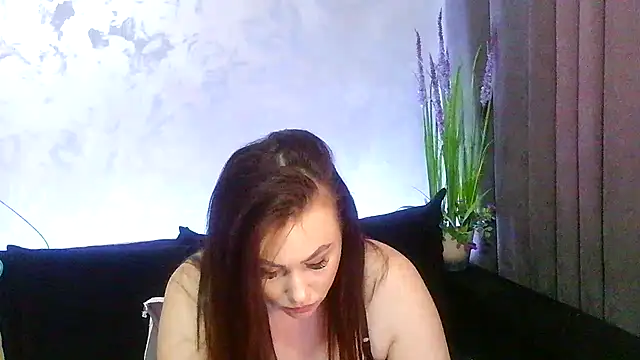Snapshot of ADaisyAshe chatting on May 27, 8:11 am ADaisyAshe online show from May 27, 8:11 am