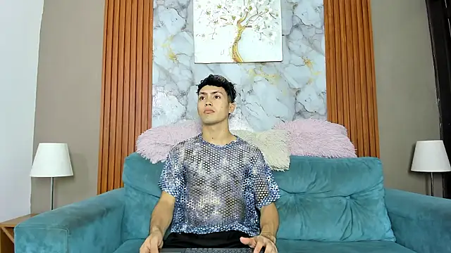 CAT LOVE1 online show from May 8, 10:59 pm