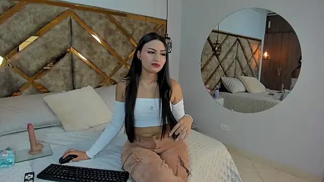 Snapshot of Tink_fox chatting on July 3, 2:40 am Tink fox online show from July 3, 2:40 am