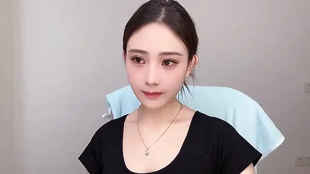  222Mia online show from July 19, 3:21 am