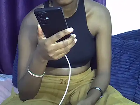 Snapshot of Ginnah_ chatting on June 16, 12:24 am Ginnah online show from June 16, 12:24 am