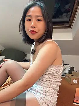 Snapshot of Iridessa- chatting on August 4, 1:57 pm Iridessa- online show from August 4, 1:57 pm