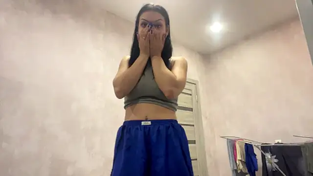 Snapshot of AiEsquer chatting on June 3, 7:19 pm AiEsquer online show from June 3, 7:19 pm