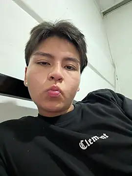 maximo 1 online show from June 2, 4:03 am