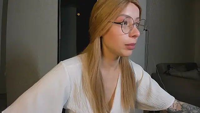 Snapshot of Jane_Bright chatting on January 17, 9:06 pm Jane Bright online show from January 17, 9:06 pm