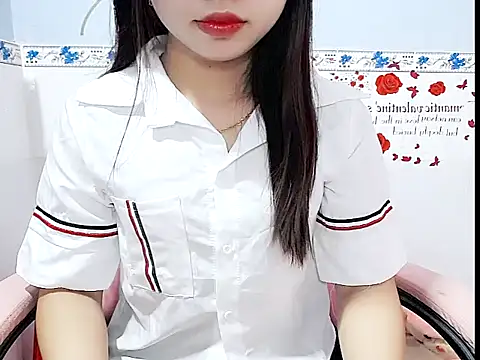 Emilysexy cut online show from June 19, 4:50 am