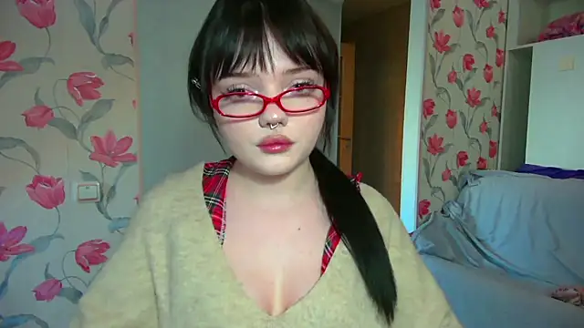 Snapshot of DarkxFoxy chatting on June 19, 5:06 pm DarkxFoxy online show from June 19, 5:06 pm