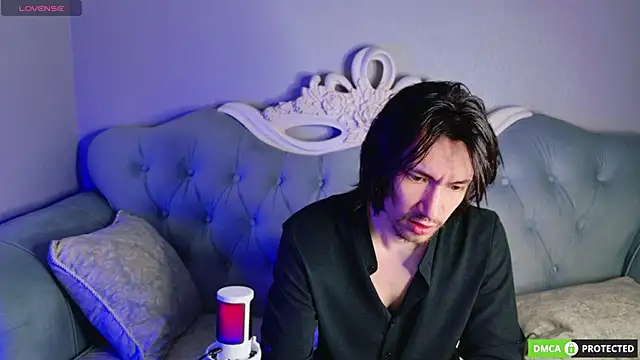 CalvinChapman online show from May 18, 6:36 pm