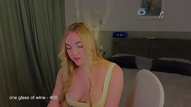 Snapshot of hey_peachy chatting on July 31, 6:51 pm hey peachy online show from July 31, 6:51 pm