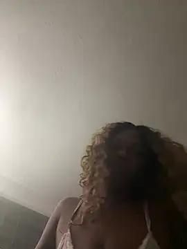 Snapshot of BlaqueBarbee chatting on June 3, 9:56 am BlaqueBarbee online show from June 3, 9:56 am