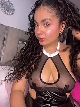 Snapshot of Yassy_11 chatting on July 3, 6:47 pm Yassy 11 online show from July 3, 6:47 pm