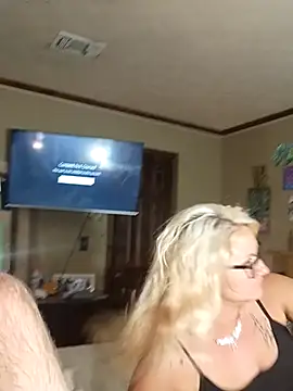 Snapshot of jcoleBG91 chatting on May 25, 8:48 pm jcoleBG91 online show from May 25, 8:48 pm